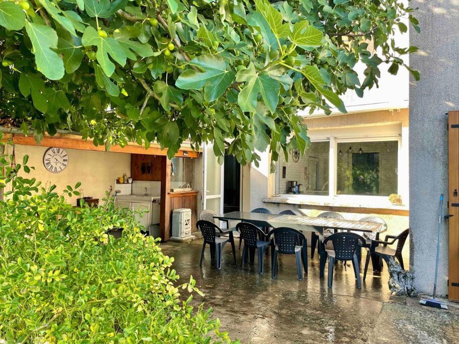 La Casa Del Papa - Maison Spacieuse Avec Jardin Dole Exterior photo
