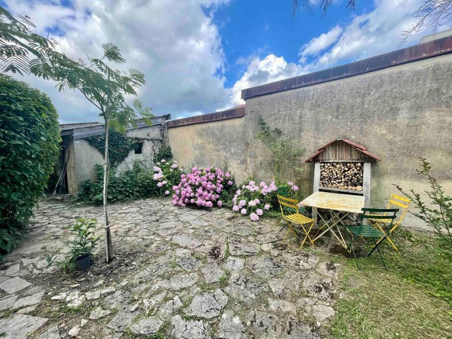 La Casa Del Papa - Maison Spacieuse Avec Jardin Dole Exterior photo