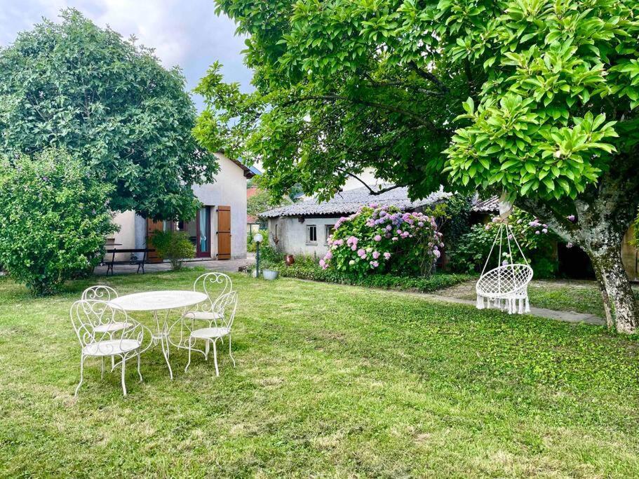 La Casa Del Papa - Maison Spacieuse Avec Jardin Dole Exterior photo